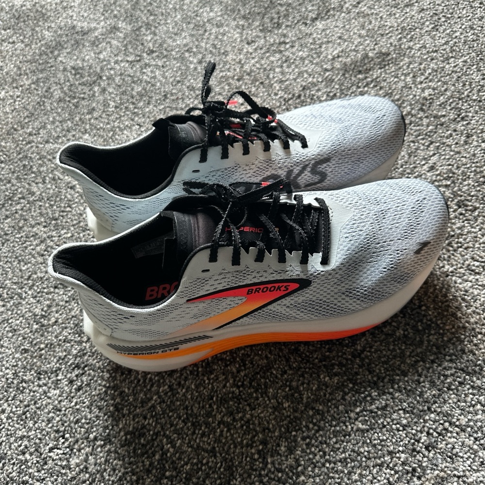 Brooks Gray and Black Athletic Shoes with Responsive Cushioning